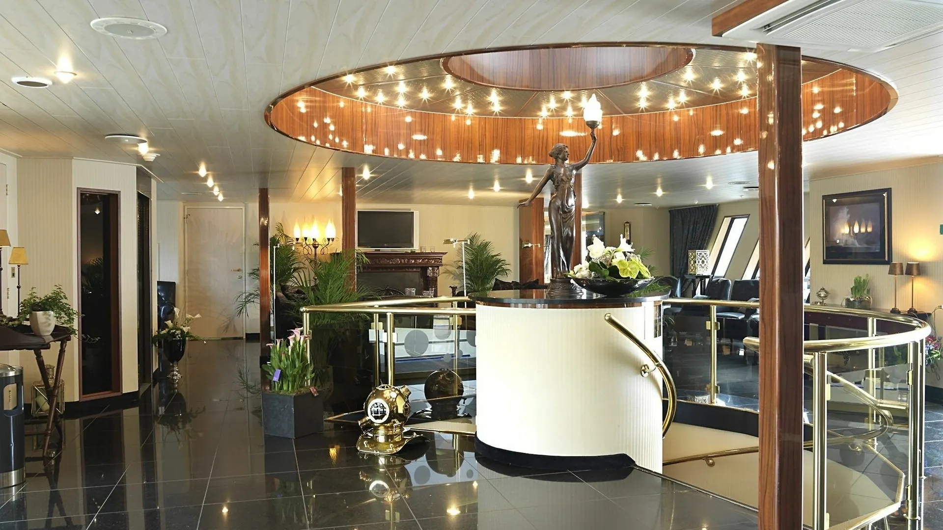 Hotel Crossgates Hotelship 3 Star - Messe - Koeln
